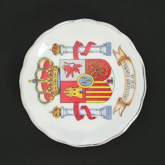 Spanish Coat Of Arms Trinket / Jewelry Dish / Tea Bag Holder ** Bonus** - Picture 1 of 6